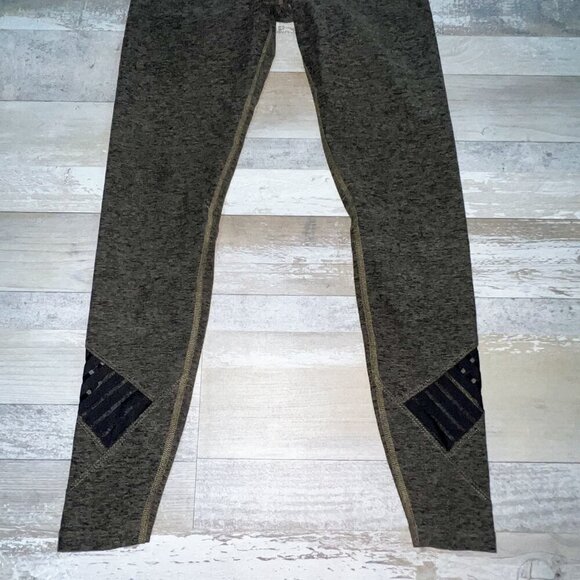 Beyond Yoga Caught In The Midi High Waisted Legging Grey Sage Heather Size M - Picture 2 of 9